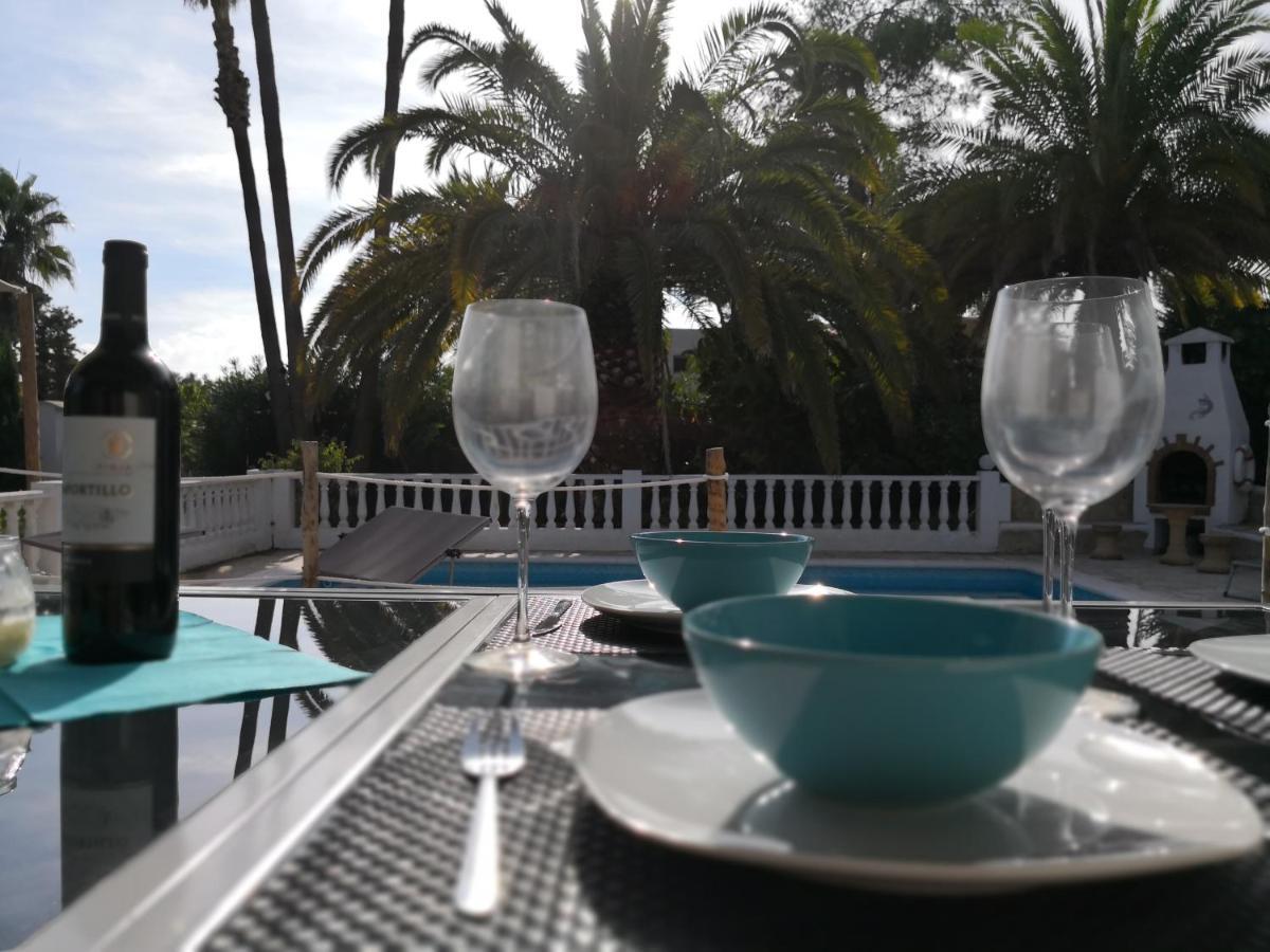 Private Mit Eigenem Pool Unter Palmen Сasa de vacaciones